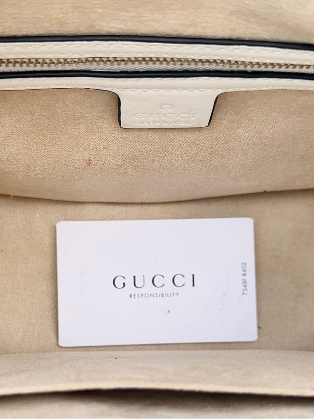 GUCCI GG Canvas Padlock Chain Tote – Ivory Leather Trim & Gold Hardware - Picture 4 of 10